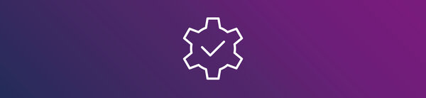 Symbolgrafik mit Zahnrad und H&auml;kchen als Darstellung der erfolgreichen Implementierung und Konfiguration digitaler Prozesse.